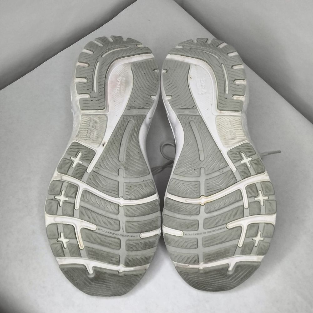 Brooks Adrenaline GTS 23 Women's White Running Shoes Sneakers - Picture 7 of 12